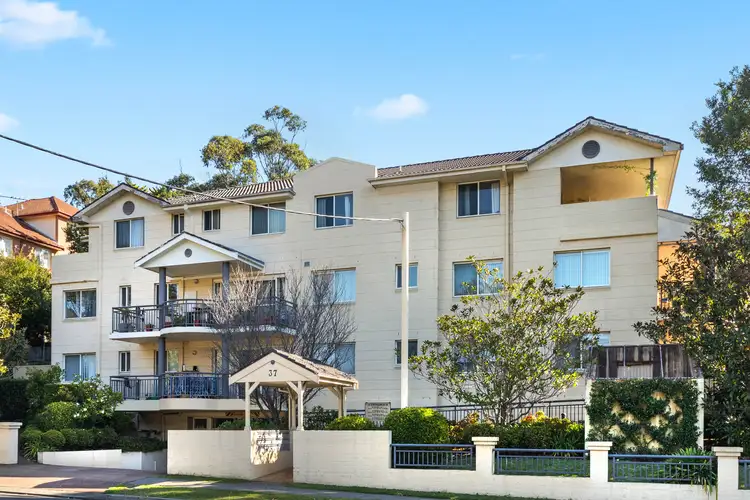 4/37-39 Sherbrook Road, Hornsby NSW 2077