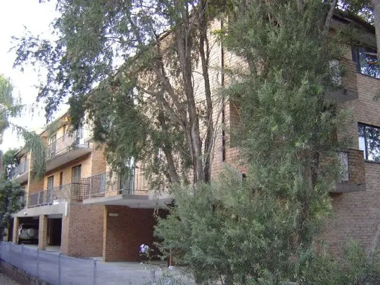 2/23 Helen Street, Westmead NSW 2145