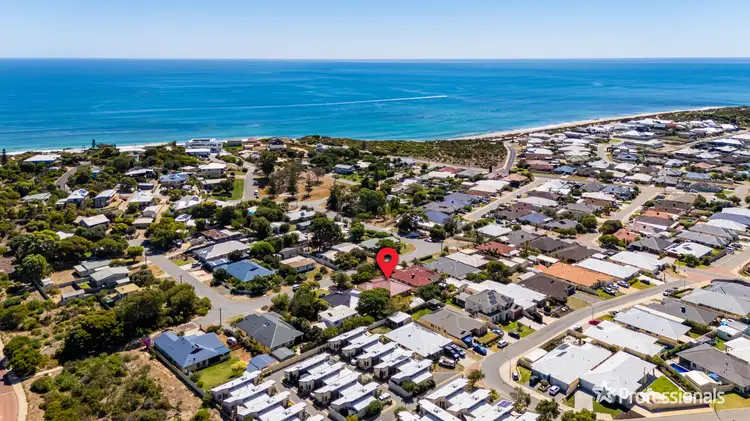 10 Hazelmere Drive, Dawesville WA 6211