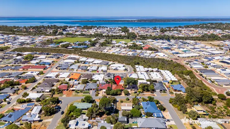 Fifth view of Homely house listing, 10 Hazelmere Drive, Dawesville WA 6211