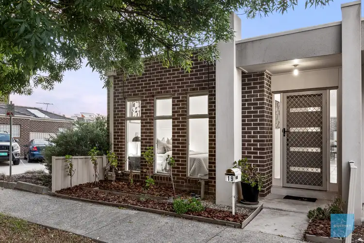 Second view of Homely unit listing, 19 Landcox Way, Caroline Springs VIC 3023