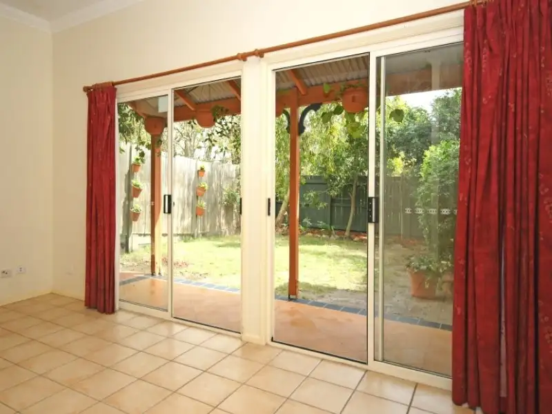 Main view of Homely house listing, U3, R4/5 Bramston Terrace, Herston QLD 4006