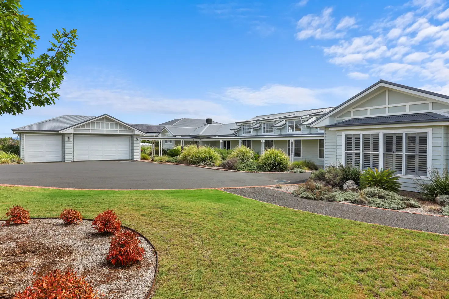 Main view of Homely house listing, 8 Rodeo Drive, Tamworth NSW 2340