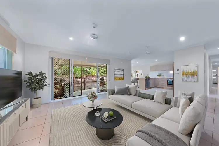 1 Yachtsmans Parade, Cannonvale QLD 4802