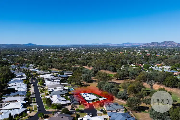 Second view of Homely house listing, 3 Caddy Court, West Wodonga VIC 3690