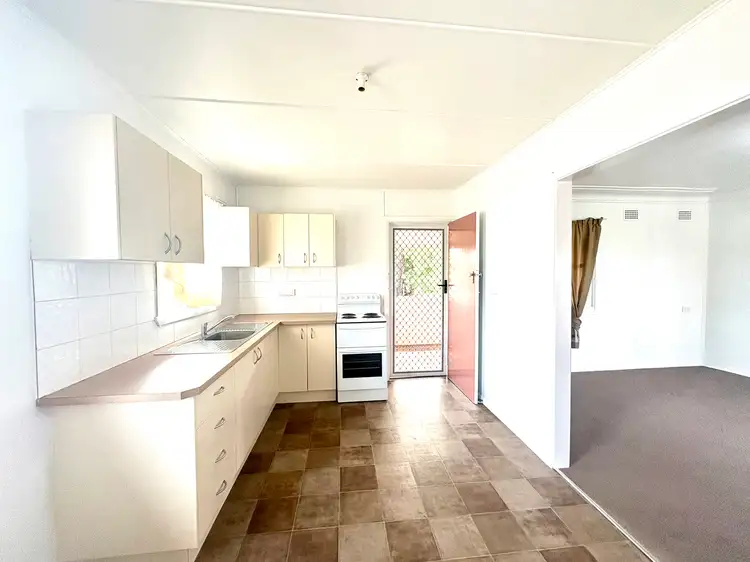 Main view of Homely flat listing, 2/25 Railway Parade, Taree NSW 2430