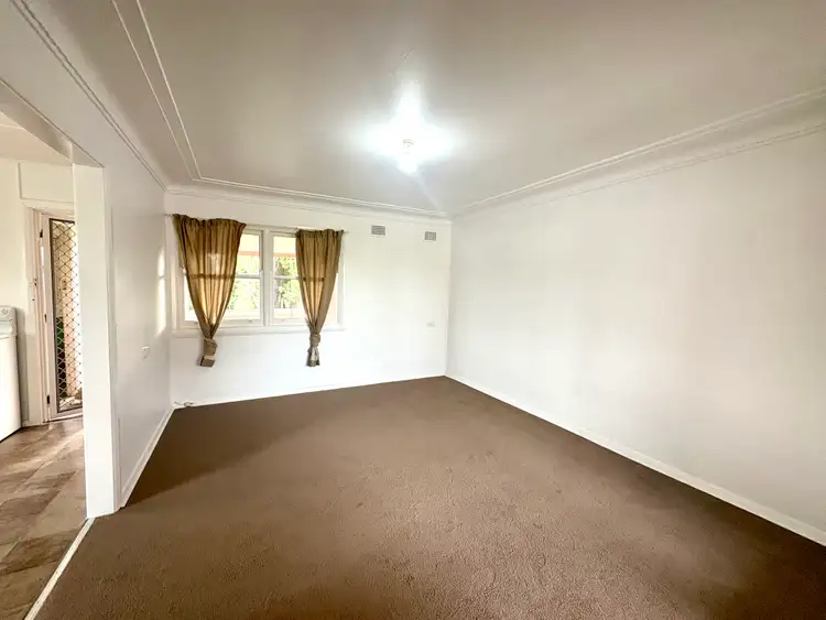 Third view of Homely flat listing, 2/25 Railway Parade, Taree NSW 2430