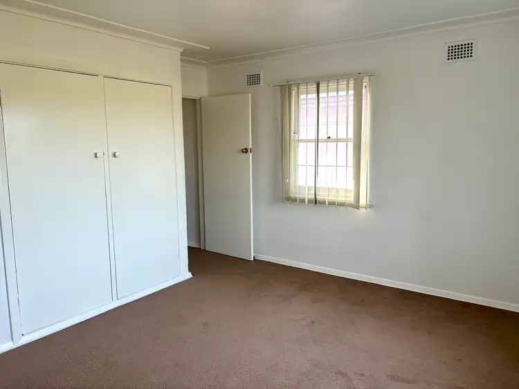 Fifth view of Homely flat listing, 2/25 Railway Parade, Taree NSW 2430