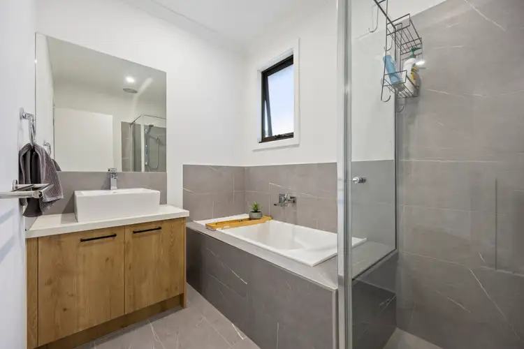 Fifth view of Homely townhouse listing, 2/46 Vinter Avenue, Croydon VIC 3136
