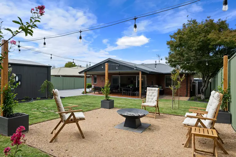 11 Links Road, Mansfield VIC 3722