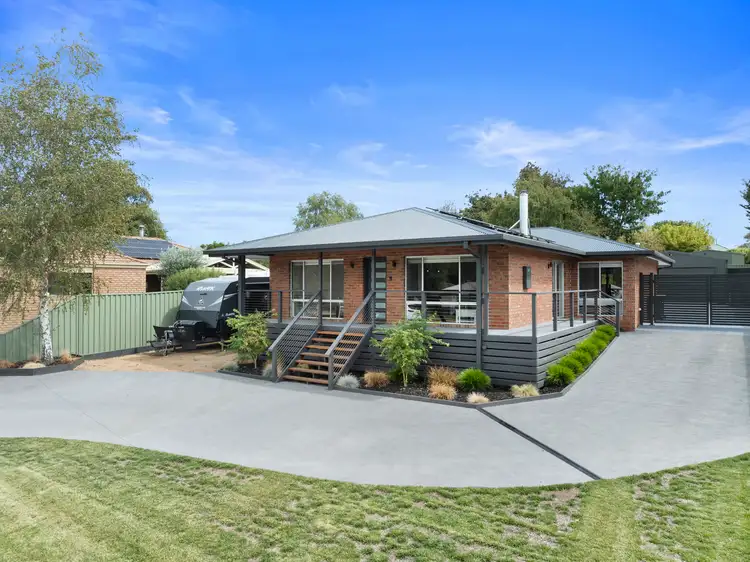 11 Links Road, Mansfield VIC 3722