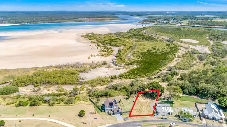 3 Rule Street, Elliott Heads QLD 4670