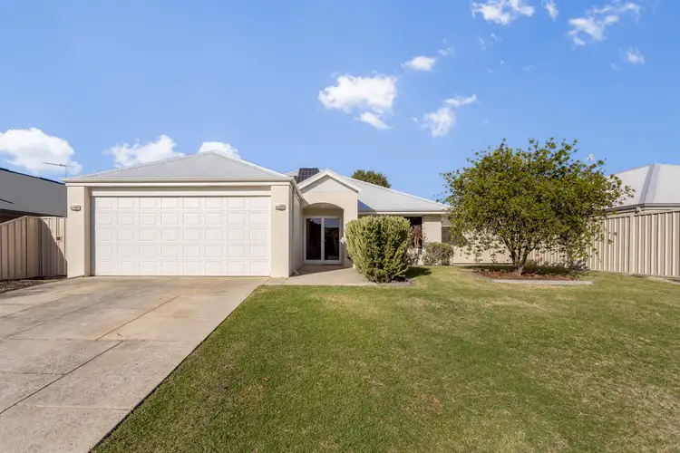 11 Indooroopilly Crescent