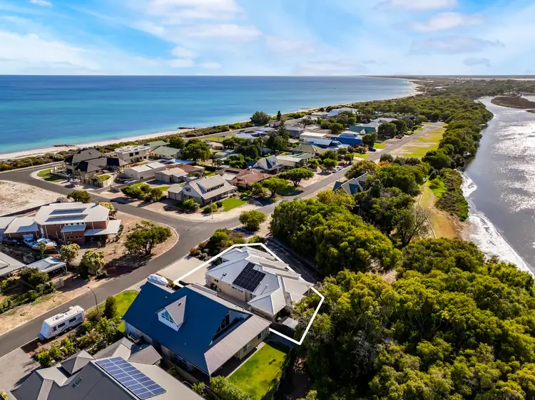 8 Estuary View Drive, Geographe WA 6280