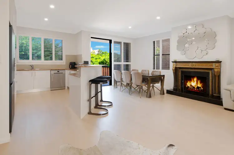 1/19 Jubilee Avenue, Broadbeach QLD 4218