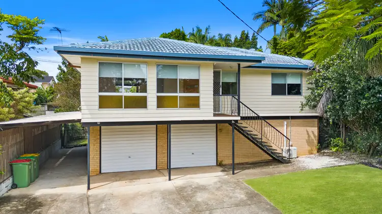 15 Parakeet Street, Birkdale QLD 4159
