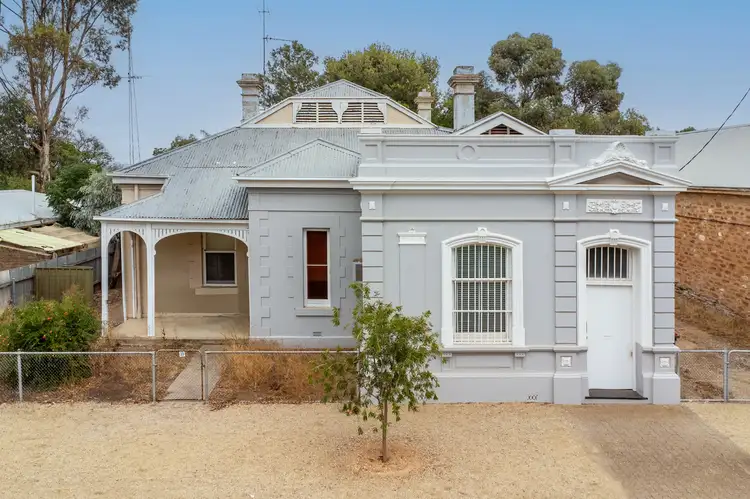 35 Main Street, Brinkworth SA 5464