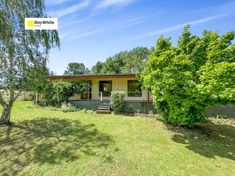 71 Gilmore Street, Adelong NSW 2729