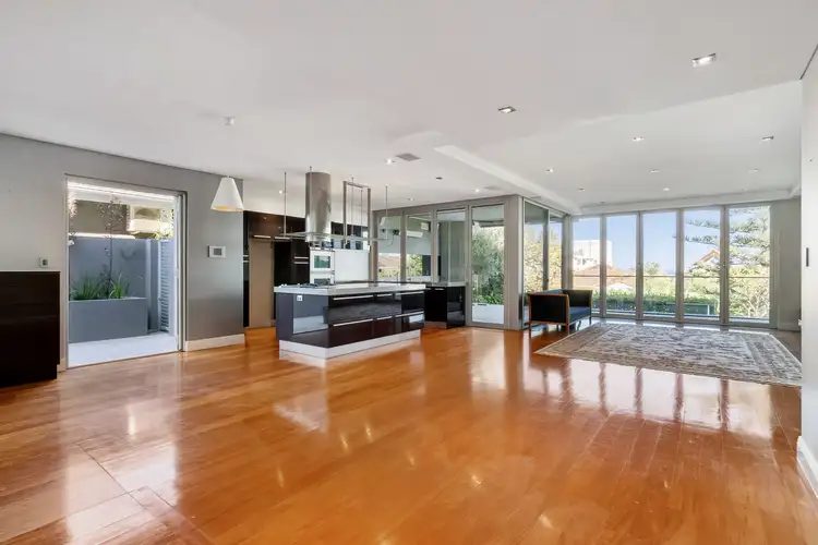 2/6 Hamersley Street, Cottesloe WA 6011