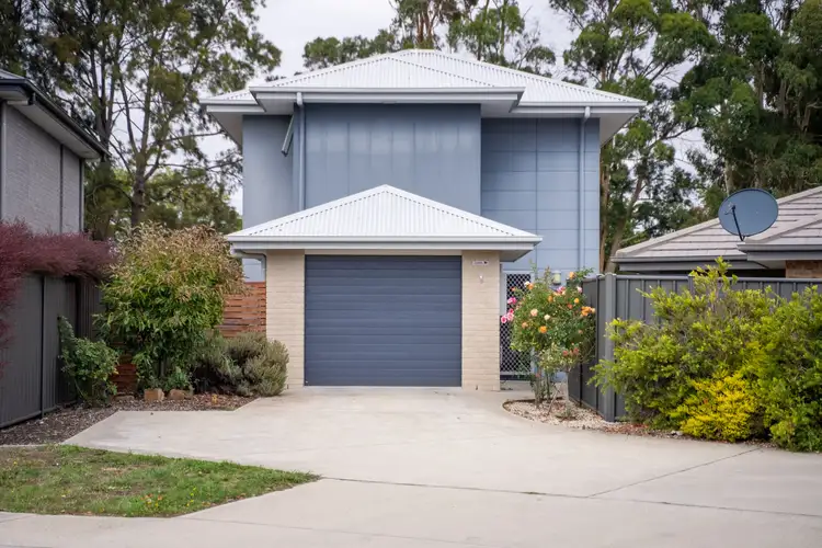 1/9-11 Hortus Place, Newnham TAS 7248