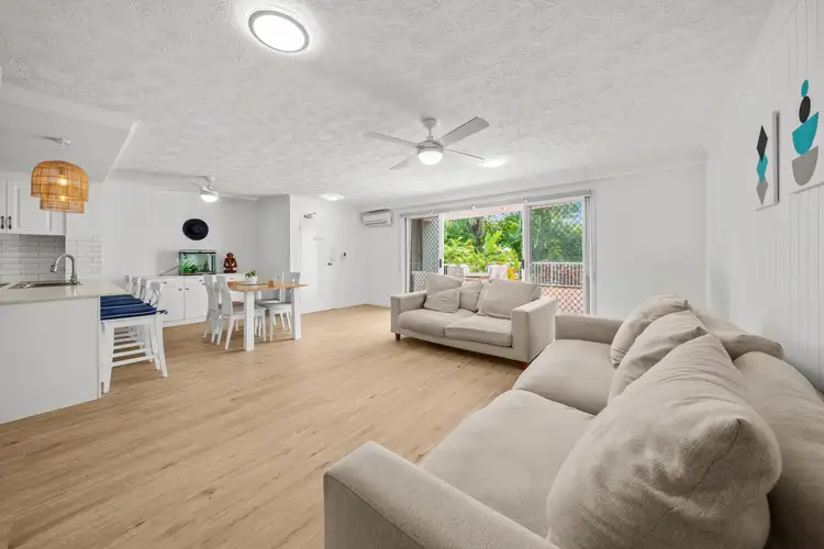 Third view of Homely apartment listing, 2/8-16 Dalpura Street, Chevron Island QLD 4217