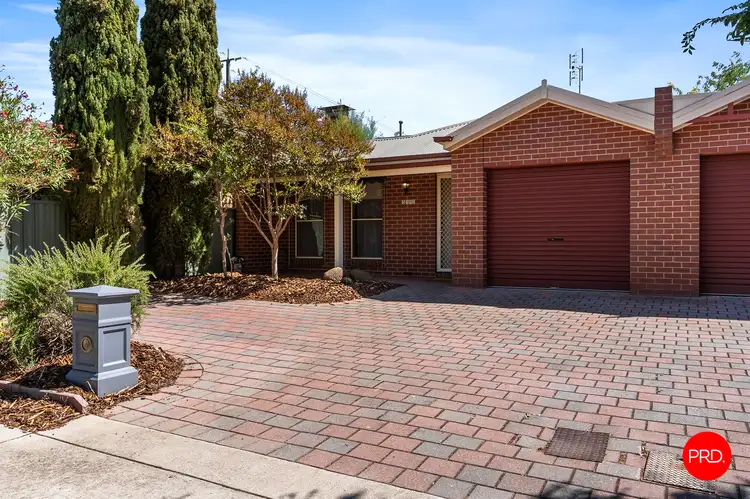 2/192 Mackenzie Street West, Golden Square VIC 3555