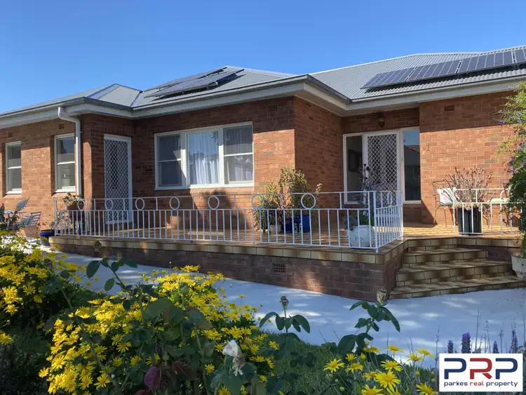 1 Belmore Avenue, Parkes NSW 2870