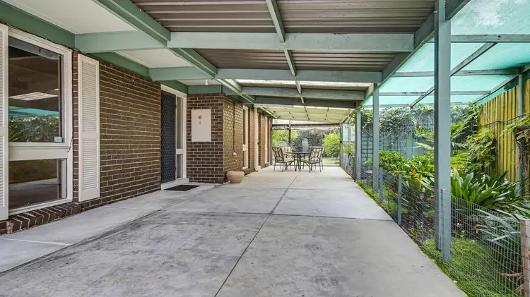 4 Carey Court