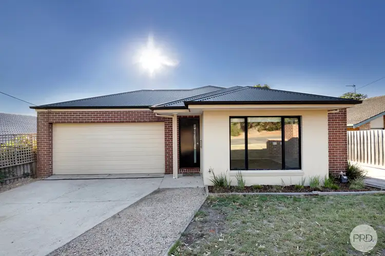 1/1325 Geelong Road, Mount Clear VIC 3350