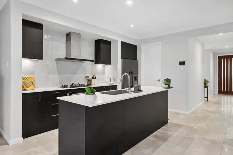 31 Sally Crescent, Nirimba QLD 4551