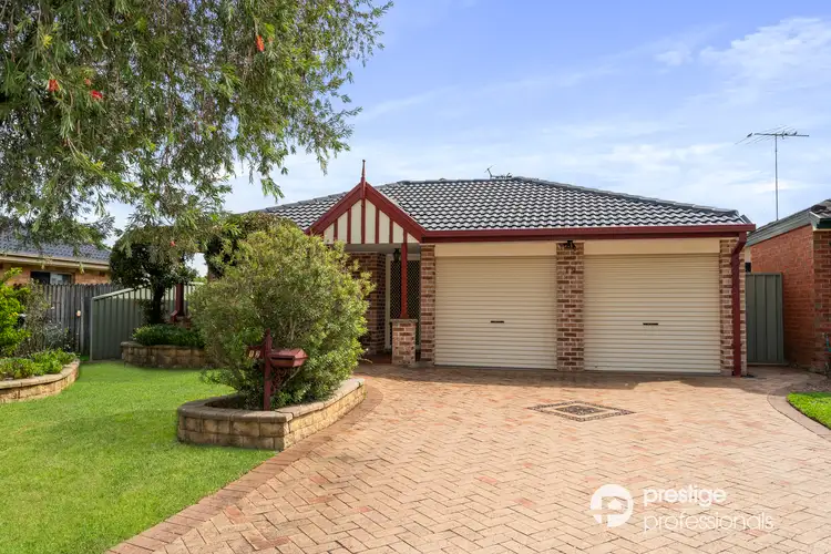 12 Jimbour Court, Wattle Grove NSW 2173