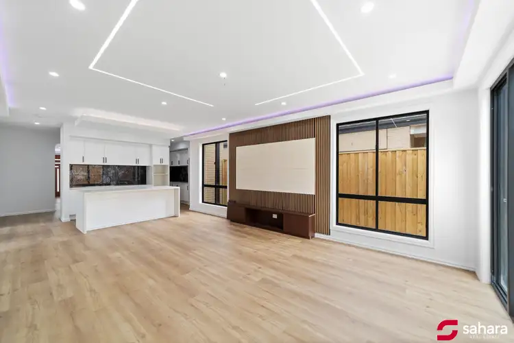 21 SMETHURST ROAD, Tarneit VIC 3029