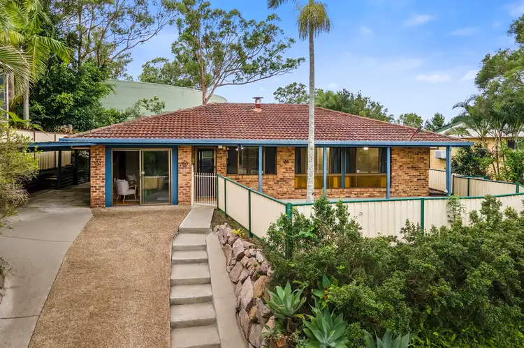 3 Tarnook Drive
