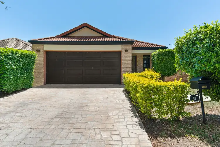7 Aleisha Court