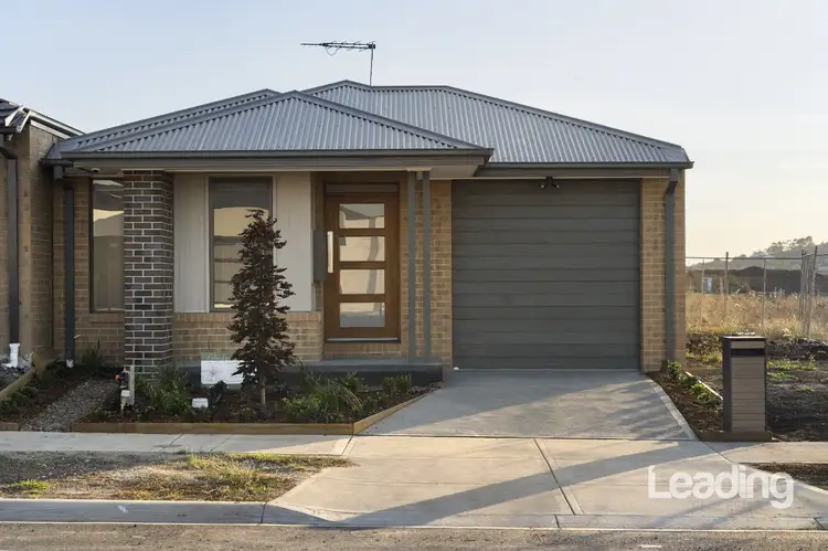 11 Juwel Road, Sunbury VIC 3429