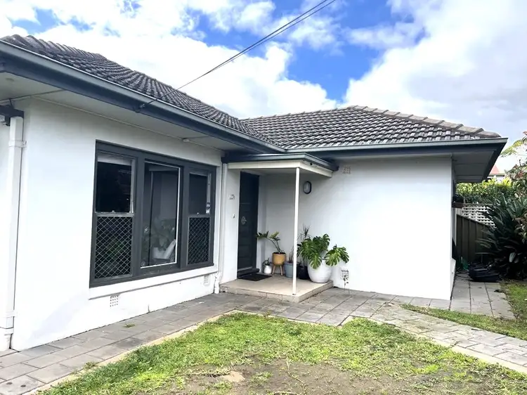 7 Lomman Avenue, Newton SA 5074