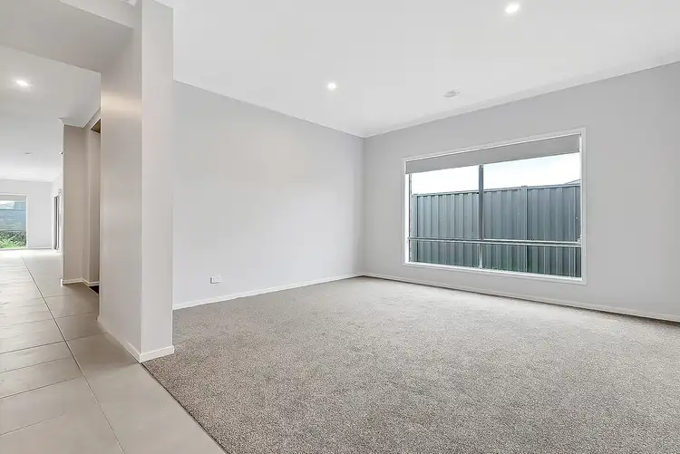 Fifth view of Homely house listing, 7 Durant Circuit, Kalkallo VIC 3064