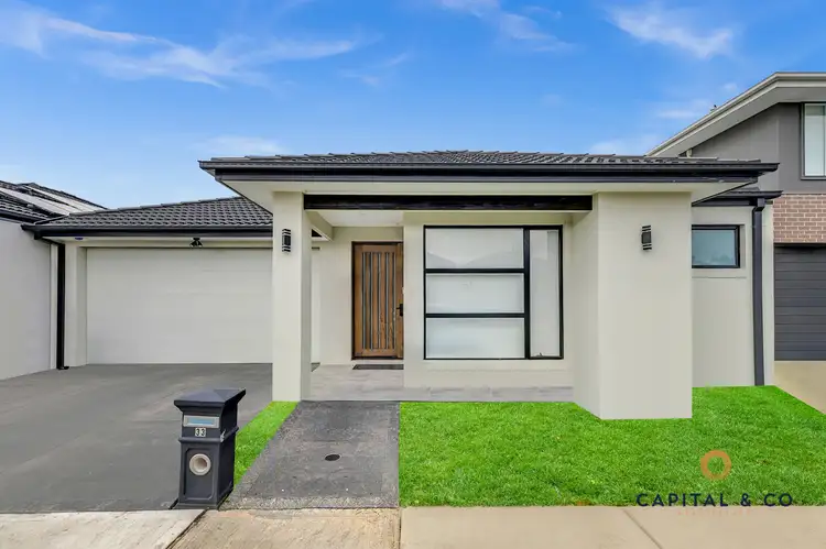 33 Separation Street, Mickleham VIC 3064