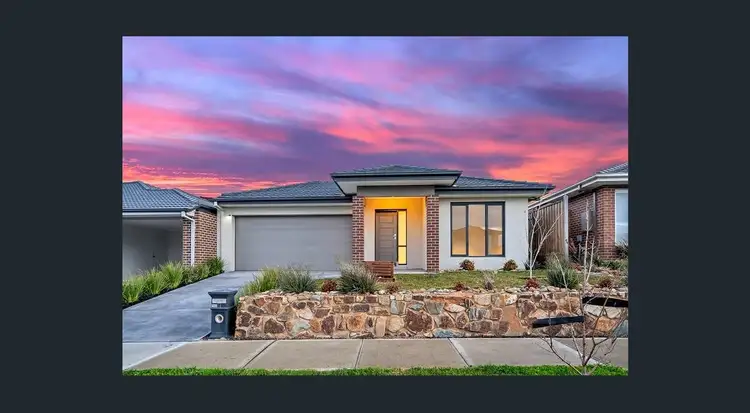11 Grande Belmond Avenue, Clyde VIC 3978