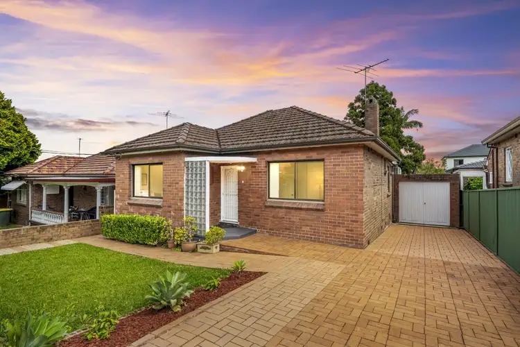 39 Napoleon Street