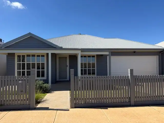 48 Moolort Crescent