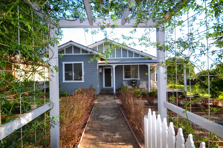 100 Belmore Street, Gulgong NSW 2852