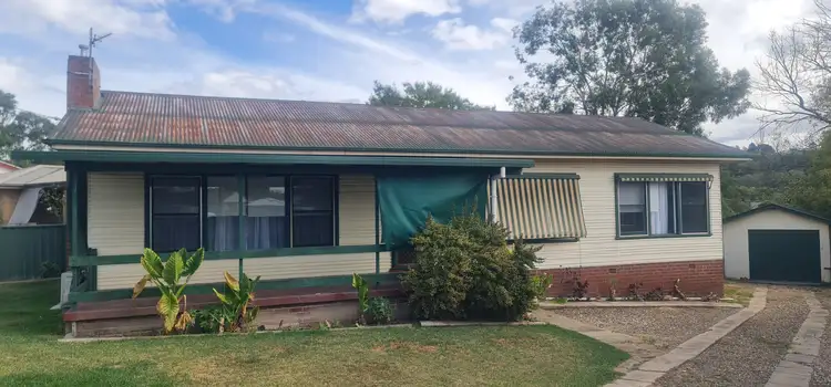 123 Broughton Street, Tumut NSW 2720