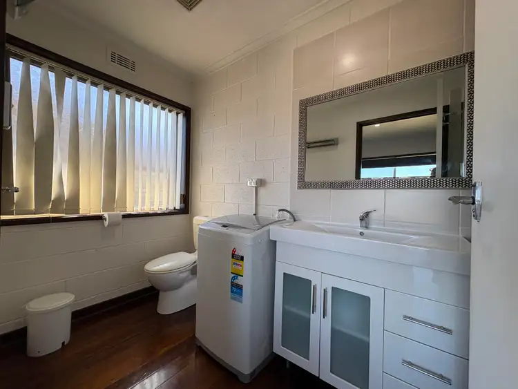 Fifth view of Homely unit listing, 1/28 Kerran Crescent, South Launceston TAS 7249