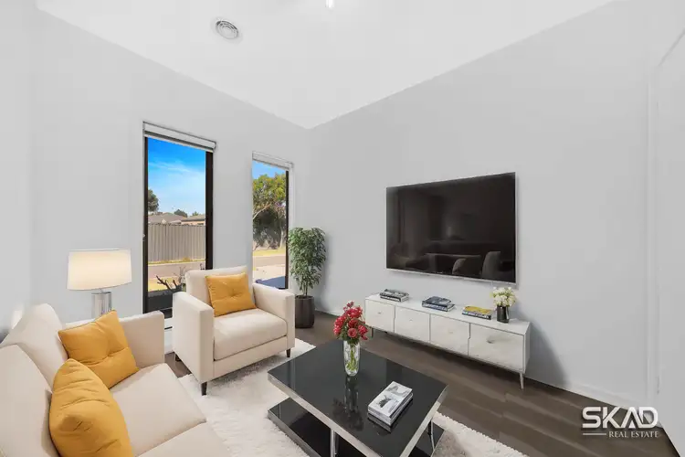 Second view of Homely house listing, 8 Burrows Place, Craigieburn VIC 3064