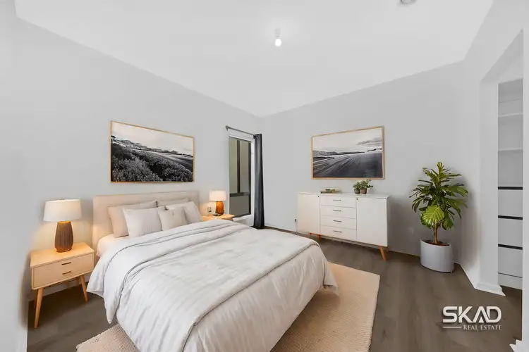 Seventh view of Homely house listing, 8 Burrows Place, Craigieburn VIC 3064
