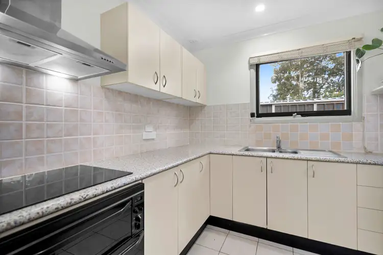 Sixth view of Homely villa listing, 15/1 Throsby Way, Ambarvale NSW 2560