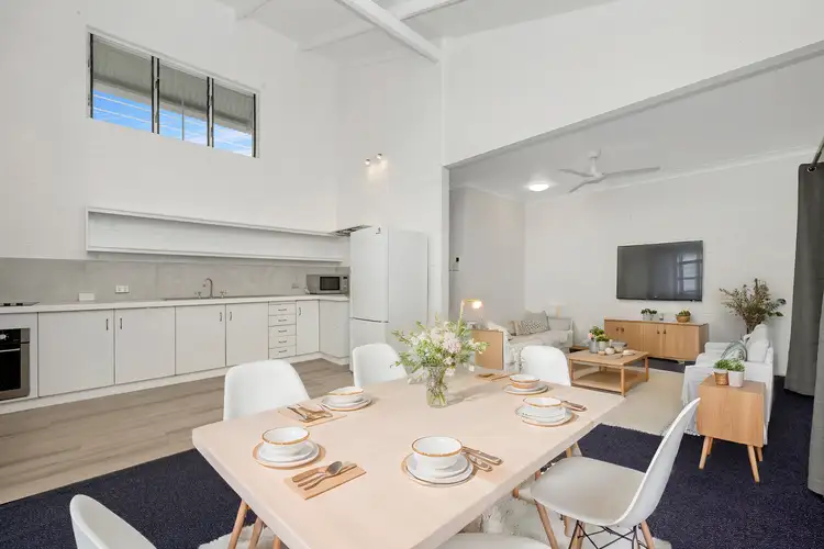 6 Howitt Street
