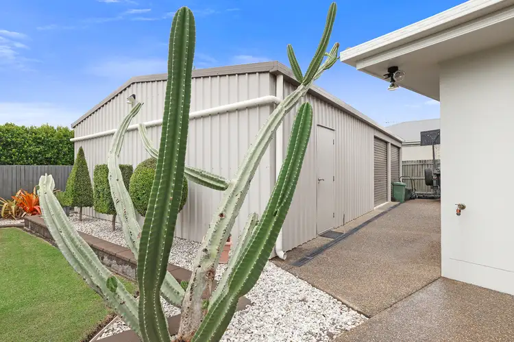 Sixth view of Homely house listing, 5 Daisy Court, Coral Cove QLD 4670