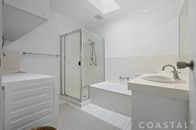 Seventh view of Homely semi-detached listing, 1/23 Gardiners Place, Southport QLD 4215